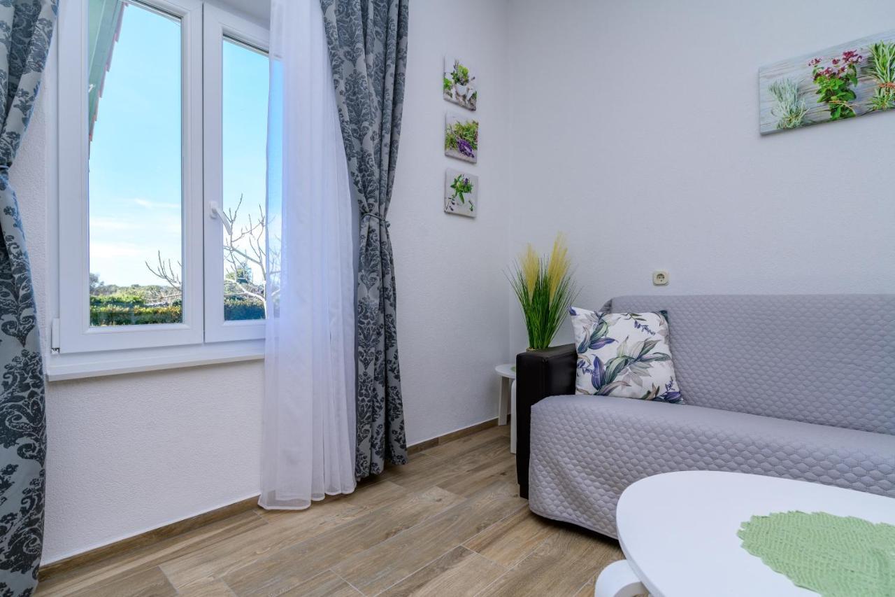 Krcina Holiday Home Cres Bagian luar foto