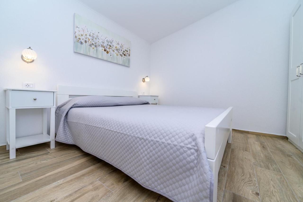 Krcina Holiday Home Cres Bagian luar foto