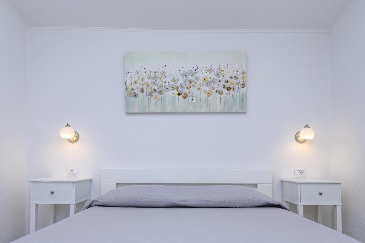 Krcina Holiday Home Cres Bagian luar foto